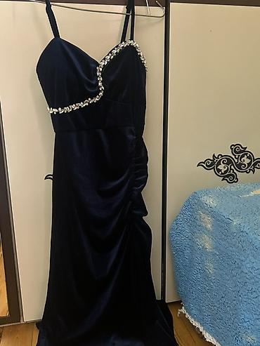 nisan sebeti: - Məhsul: Axşam/ziyafət geyimi - Rəng: Tünd göy (night navy) - Parça — 1