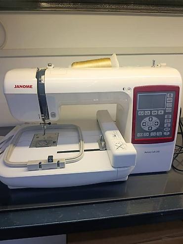 Вышивальная машина Janome Memory Craft 230E - Компьютеризированная — 2