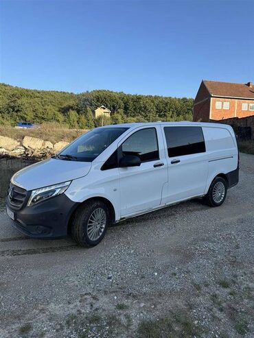 Mercedes-Benz: Mercedes-Benz V 220: 2.2 l. | 2017 έ. Van body type — 5