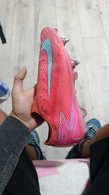 informatika za 1 razred gimnazije: Nike Mercurial kopačka sa čeličnim kramponima (SG konfiguracija). - — 8