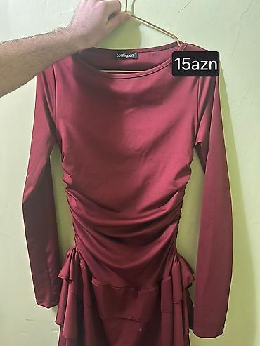 Brend: Boutiquen Model: uzunqollu qadın paltarı Rəng: tünd bordo