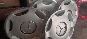 Kolpaklar: Kolpak Mercedes-Benz R 15