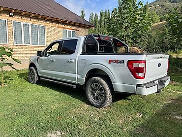 на пикап: Ford F-150: 2021 г., 3.5 л, Автомат, Бензин, Пикап — 10