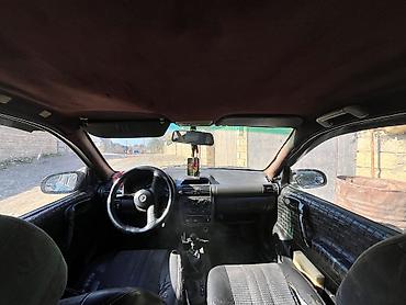 kia ceed sw: Opel Corsa: 1.4 l | 1994 il 465671 km Hetçbek — 1