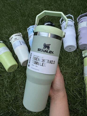 Стаканы: Термокружка Stanley😍😍😍 Объем 1,18л и 0,8л Все цвета в наличии Держит — 29