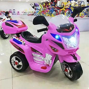 sorcovi: Motor na akumulator Delfino Sport Pink (DEL-518M-PN-230) Opis: - — 8