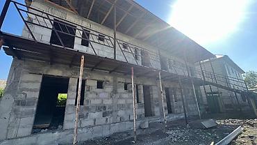 Продажа коттеджей и домов: 📍жилмассив Бакай-Ата 🔘4-комнатный 🔘Этаж 1 🔘81м² Продаётся — 3