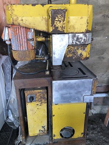 mis samovar satilir: Banka baglayan aparat! Rus istehsalidir.500,750 qramliq bankalra — 2