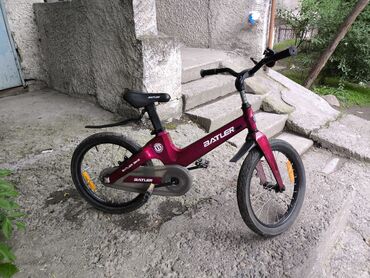 детский велосипед skillmax: Детский велосипед, 2-колесный, Skillmax, 4 - 6 лет, Б/у