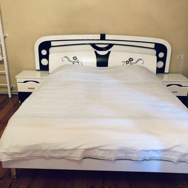 Yataq otağı dəstləri: İkinəfərlik çarpayı, 2 tumba — 1