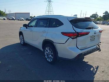 inter: Toyota Highlander: 2022 г., 2.5 л, Автомат, Гибрид — 5