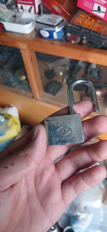 Velosiped ehtiyyat hissələri: Məhsul: Velosiped ehtiyat hissələri və aksesuarları Təsvir: - — 30