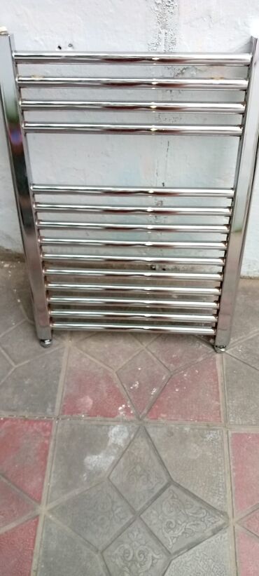 Duş üçün kranlar: Xrom rəngli hamam radiatoru (dəsmalqurutma) - Material: paslanmayan