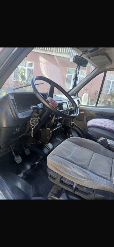 последующий выкуп авто бишкеке: QAZ GAZel: 2.4 l | 1997 il 72100 km Mikroavtobus
