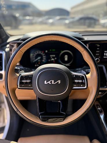 Kia: Kia Sorento: 2021 г., 1.6 л, Гибрид — 4