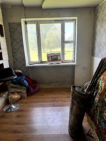 Продажа квартир: 5 и более комнат, 96 м² — 2