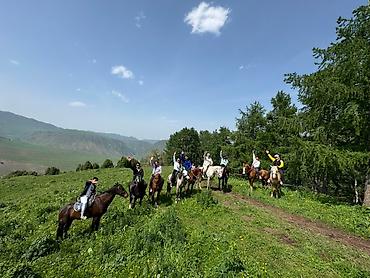 Спорт и отдых: Конные прогулки по живописным горам Чункурчак и в Арашане фото видео — 5