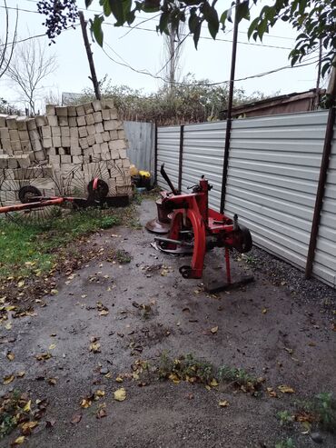 Traktorlar: T 28 butun aqreqatlari ile satilir. Tek tekde satilir Mala Lapet — 12