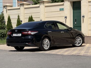 Toyota: Toyota Camry: 2017 г., 2.5 л, Вариатор, Гибрид, Седан — 6