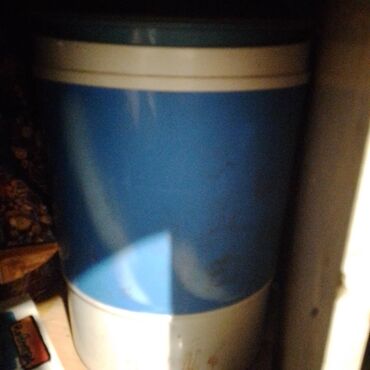 охрана дома: Термос-термоконтейнер для напитков/воды - Объем: ориентировочно 15–20 at lalafo.kg охрана дома: Термос-термоконтейнер для напитков/воды - Объем: ориентировочно 15–20