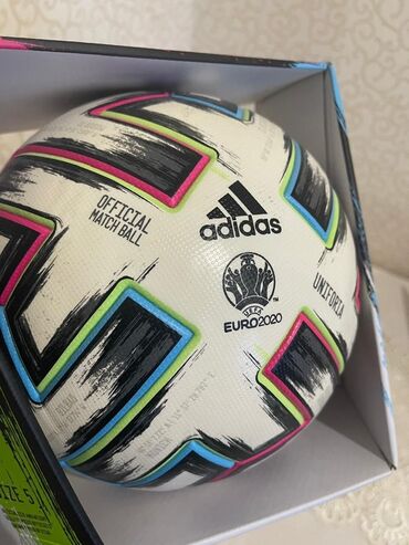 Перчатки: Adidas UEFA Avro 2020 Uniforia rəsmi matç topu, turnirin ruhunu əks