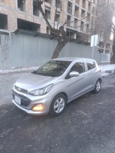 авто кежи: Chevrolet Spark: 2018 г., 1 л, Вариатор, Бензин, Универсал