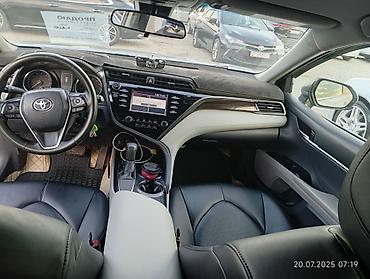 Toyota: Toyota Camry: 2019 г. — 8