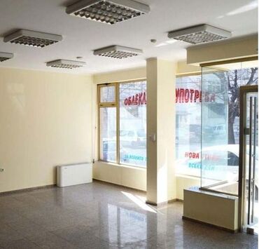 Коммерциялык кыймылсыз мүлктү ижарага берүү: Нам нужно помещение (барбершоп) 50м² 1 линия хороший местах