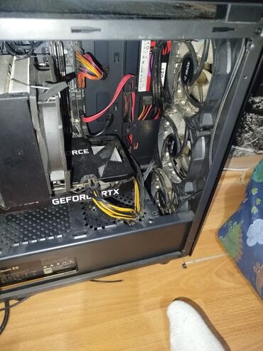 Monitori: ‼️Na prodaju gamingPC komplet‼️ Specifikacije: Rtx 3060 8gb I5-10400f na lalafo.rs — 15 Monitori: ‼️Na prodaju gamingPC komplet‼️ Specifikacije: Rtx 3060 8gb I5-10400f — 15
