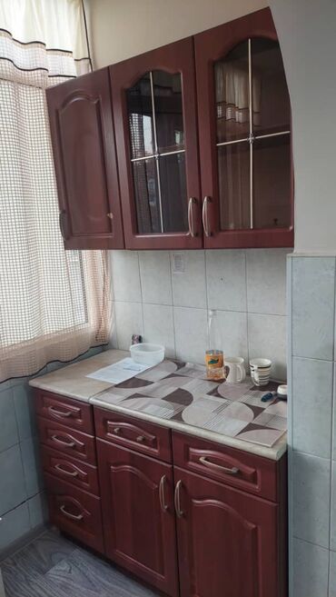 аренда квартир на долгий срок город ош: 1 бөлмө, Кыймылсыз мүлк агенттиги, Чогуу жашоосу жок, Жарым -жартылай эмереги бар