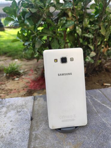 samsung galaxy a5 2016 ekran: Samsung Galaxy A5 2016, 16 GB, rəng - Ağ, Düyməli
