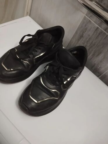 Босоножки, сандалии, шлепанцы: Босоножки at lalafo.kg — 11 Босоножки, сандалии, шлепанцы: Босоножки — 11