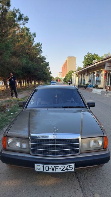 Avtomobil alışı: Mercedes-Benz 190 (W201): 2 l | 1991 il Sedan