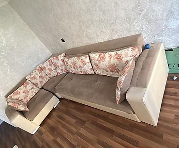 Digər mebel: F99Divan satılır 200₼. Açılır bazası var.Ünvan — 1