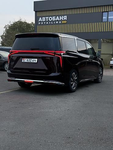Продажа авто: Toyota Alphard: 2024 г., 2 л, Автомат, Бензин, Минивэн — 5