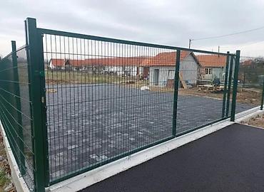 Proizvodi od rolovanog metala, metalni kanali: 🚪 KLIZNE KAPIJE – ISPUNA PANEL 2D I 3D 📍 Fence System doo Bulevar — 25