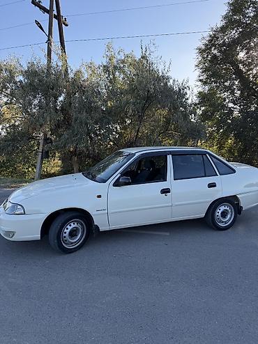даево матиз 1: Daewoo Nexia: 2011 г., 1.6 л, Кол менен иштөөчү, Бензин, Седан — 3