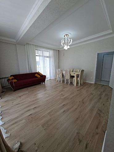 bine qes: 🏡 ƏMLAK MƏLUMATLARI 📍 Ünvan: Sumqayıt Bulvarı, Bəyaz MTK Yaşayış — 6