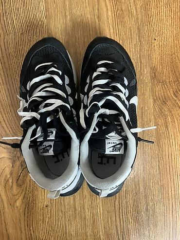 Спорттук бут кийим: Эркектердин кроссовкасы, 39, Nike, Колдонулган, Акысыз жеткирүү — 2