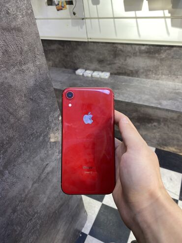 Apple iPhone: IPhone Xr, Б/у, 128 ГБ, Красный, Защитное стекло, Чехол, 79 %