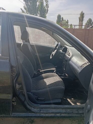corolla runx: Daewoo Lanos: 2006 г., 1.5 л, Механика, Бензин, Седан