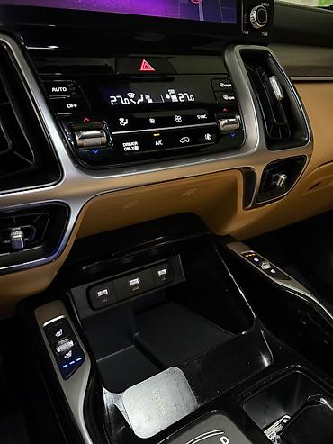 Kia: Kia Sorento: 2021 г., 1.6 л, Вариатор, Гибрид, Кроссовер — 17