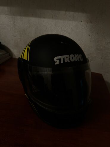 Moto dəbilqələr: Kaska strong yellow