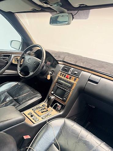 салон е46: Mercedes-Benz E-Class: 2002 г., 5 л, Автомат, Бензин, Седан — 4