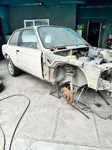 BMW: BMW 3 series: 1985 г., 3 л, Механика, Бензин, Купе — 6