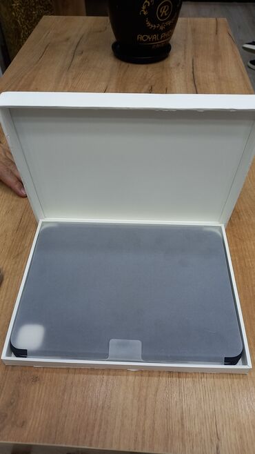 ipad keyboard: Apple İpad Pro 11 2024 m4 modelləri üçün original magic keyboardlar