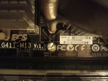 4gb ddr 3: Salam, komputer illərdir çox gözəl işləyir, sistem blokundan çox ekran