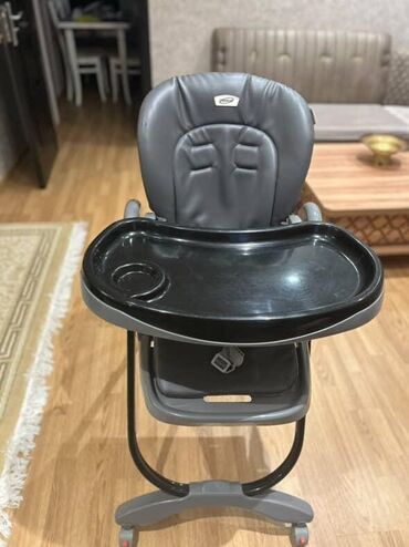 usaq ucun oturacaq: Milana….Yemek masasi qiymeti 45man yaxsi veziyyetde iwlekdi unvan