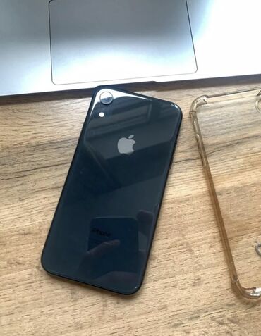 кулер телефона: IPhone Xr, Б/у, 256 ГБ, Black Titanium, Защитное стекло, Чехол, 81 %