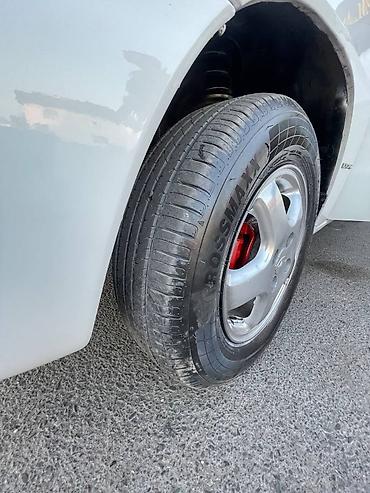 Транспорт: Daewoo Nubira: 1997 г., Бензин, Седан — 9